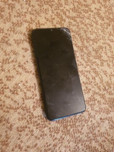 iphone 15 cəhrayı: Itel əla işləyir üz şüşəsində çatlar var işləməsinə manə yaratmır — 1