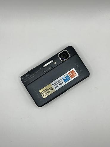 taipsi adapter: Hər bir modelin üzərində yaddaş kartı batareya və adapter verilir — 3