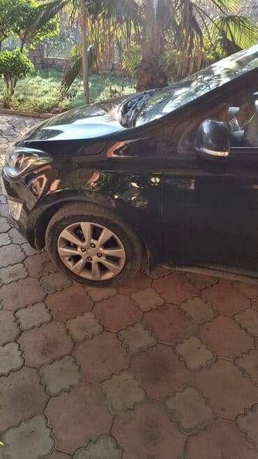 фольксваген гольф 1 6: Hyundai i20: 1.4 л | Хэтчбэк — 5