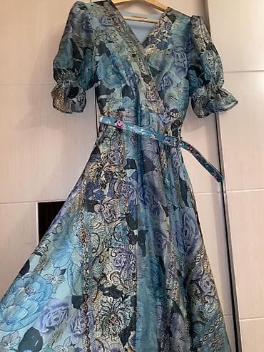 şifon donlar: Məhsul: Uzun, çiçək naxışlı qadın paltarı - Rəng və naxış: Mavi və — 5