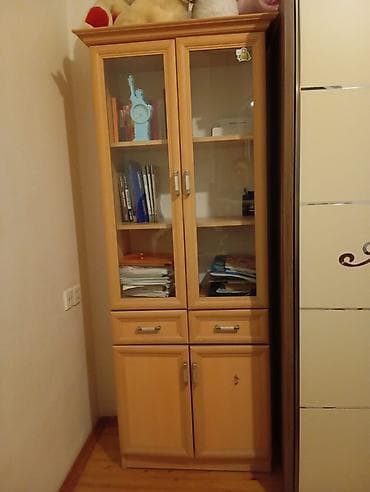 İki bölməli kitab və sənəd dolabı - Material: ağac karkas, şüşə