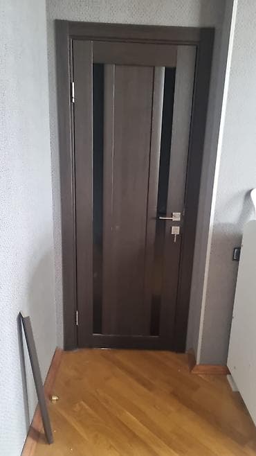 Qapi 3 eded. Biri 50azn. Olcu 2 ededi 200*80. 1 ededi 200*70. Unvan