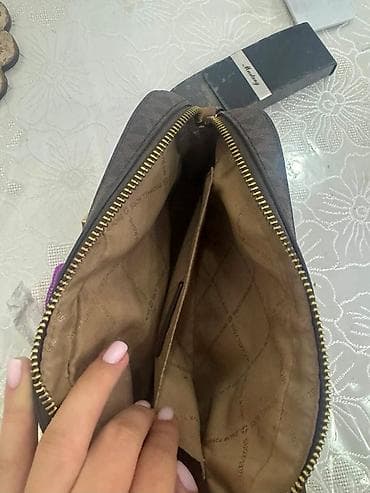 Сумки: Michael Kors qadın çiyn çantası - Model: kiçik ölçülü crossbody - — 4