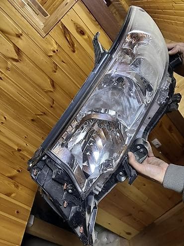 Komplekt, Yaxın və uzaq vuran işıqlar Toyota, 2020 il, Orijinal, Yeni lalafo.az -da Komplekt, Yaxın və uzaq vuran işıqlar Toyota, 2020 il, Orijinal, Yeni