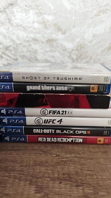 ps4 alıram: !!!!QİYMƏT RAZILAŞA BİLƏRİK!!!!Salam Ps4 pro limited edition satilir — 3