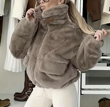 Qadınlar üçün qısa kürk gödəkçə - Rəng: Taupe/qəhvəyi-boz neytral ton