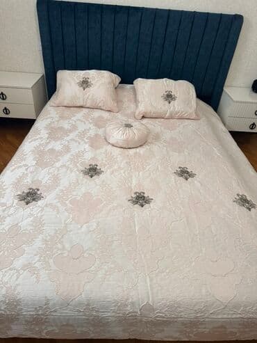 Təmir və tikinti: Yataq üçün İşlənmiş Qaşlı Yataq örtüyü, Ödənişli çatdırılma — 4