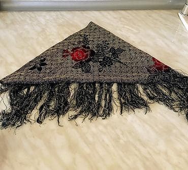 bas gitara: Sovetdən qalıb. Heç işlədilməyib. Təptəzədir. - Material: 80% — 3