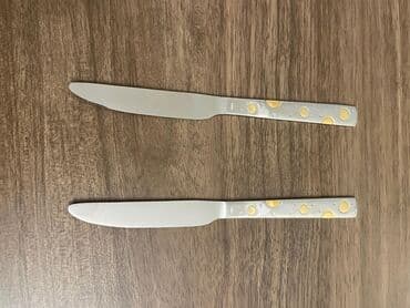 Əldə 12 ədəd var. 6 ədədi 6 manatdır. Koroğlu metrosuna çatdırılır