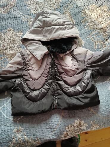 Gözəllik və sağlamlıq: Qara məxməri parça materialından qadın üst geyimi – kapüşonlu jaket — 1