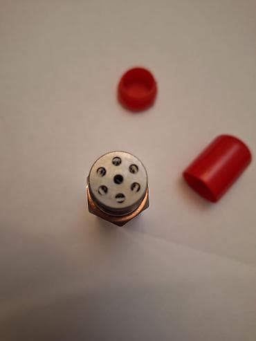 Digər nəqliyyat: Obmanka satilir. Yenidir daxilinde katalizatorda var. Hansi masinda — 3