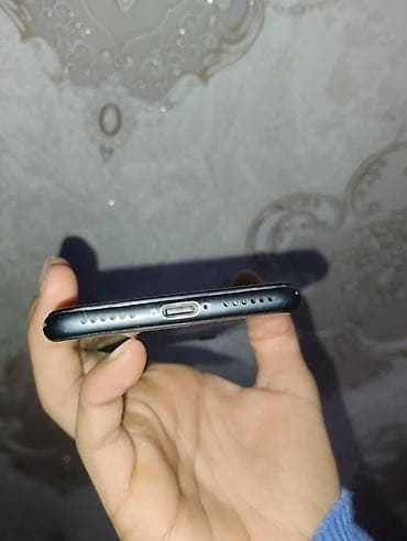 iphone 7 plas: IPhone 7, Qara, Qırıq — 2