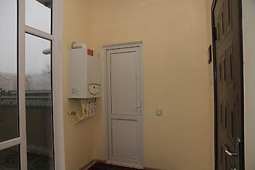80 kv. m, 3 otaqlı, Kanalizasiya, Kombi, Qaz — 5