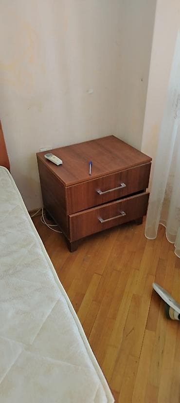 qoz: İki nəfərlik yataq dəsti - 2 ayrı əsasdan ibarət king-size tipli — 4