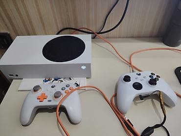 512gb 2 ədəd pultu var 1 özününkü 1 gamesir t7 ikisidə tam işləkdir 0