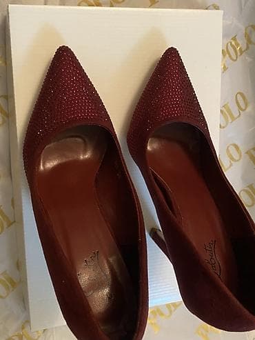 tufli: Qiymət 10 manatdır - Brend: Laboatin - Ayaqqabı Tipi: Stiletto - — 1