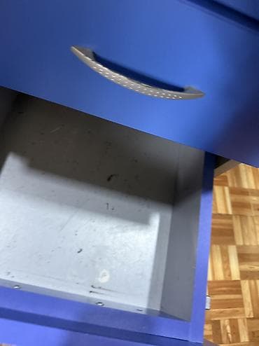 mebel: Tumboçka 3siyirməli, üstünde kraska lekesi gakub temizlenir — 4