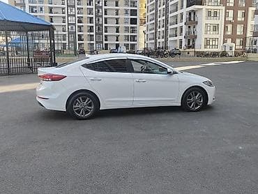 hyundai elantra led stop: Hyundai Elantra: 1.6 l | 2016 il Sedan — 5