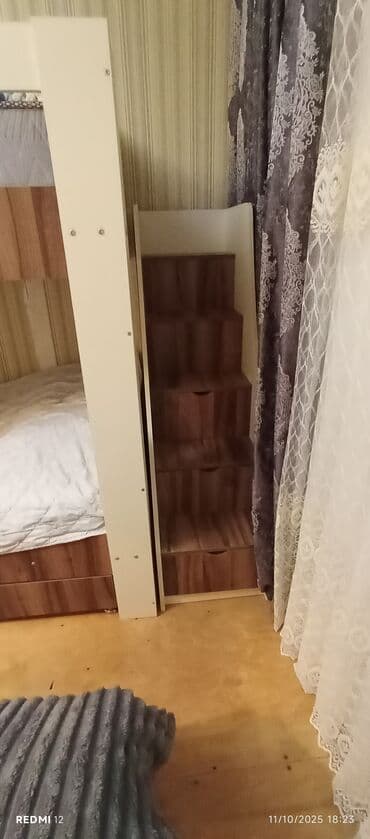 Ofis ləvazimatları: Oğlan və qız üçün, Çarpayı, Matras ilə, Siyirməsiz, Taxta — 2