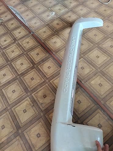 aifon 6 s: Toyota prado 2010 cu il qabaq buferin üstü, spoilerde deyirler — 2