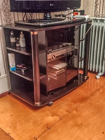 Другая мебель: Tv altlığı. Qara rəngdə. Əlavə məlumat üçün əlaqə saxlaya bilərsiniz — 1