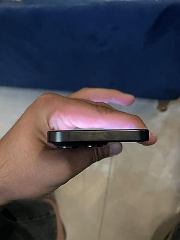 Elektronika: IPhone 15 Pro, Qara, Face ID — 4