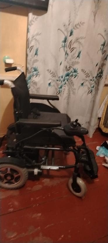 Tibbi avadanlıq: Elektrikli əlil arabası yaxwi vezyetdedir yeddi ay qabag gujdu — 2