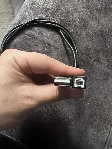 a 72: USB A–B kabeli (USB 2.0)
Printer connect to computer — 2