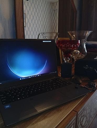 Video oyunlar və konsollar: 8 Ay isdifade olunub Çox Az işlənib Ancaq filmlər izlənilib.ideal — 8