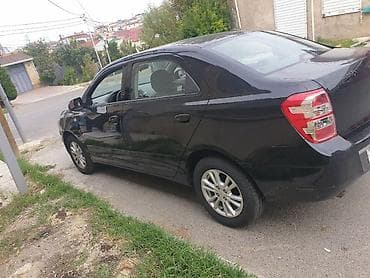 2107 qara: Chevrolet Cobalt sedan – şəhər və uzun məsafələr üçün rahat və — 8