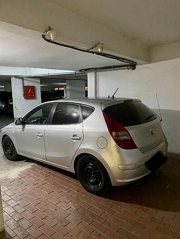 opel zafira 2000: Hyundai i30: 1.6 l | 2008 il Hetçbek — 6