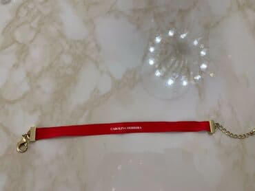 swarovski qolbaqlar: CAROLINA HERRERA qırmızı lent qolbaq - Brend loqolu: lentin üzərində — 1