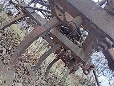 28 traktorlar: Aqrar texnika – traktor üçün ağır kultivator/riper - Çərçivə: qalın — 3