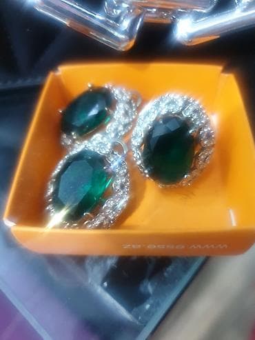 tek qas uzuk: Tebii daşlarla aksesuarlar — 3