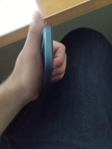iphone 5 se: IPhone 15, Qara — 3