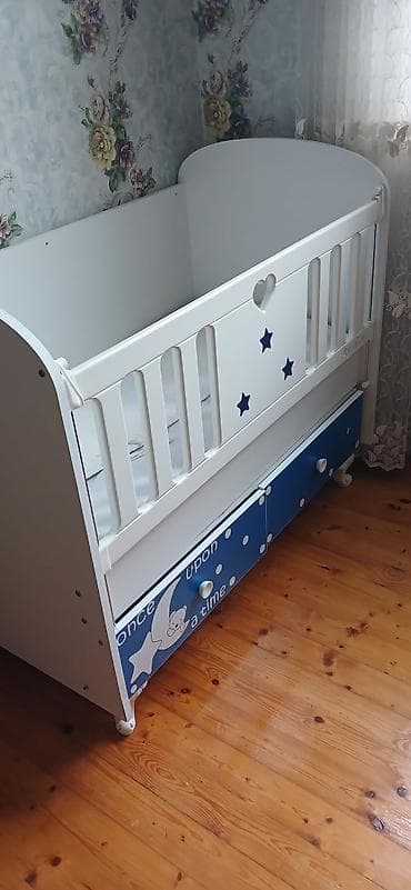 ucuz taxdalar: Oğlan və qız üçün, Dördbucaq, Beşik, Matras ilə, Yellənmə mexanizmsiz — 3