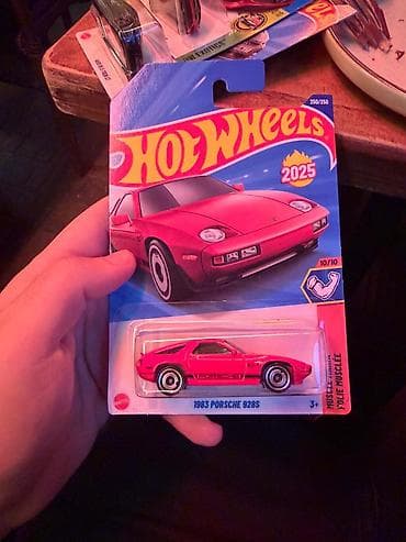 Hot wheels
Mercedes -17
Ferrari- 17
Porsche-12
Audi-12
Endirim yoxdur — 4