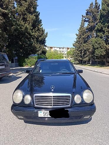 e 250 cdi: Mercedes-Benz E-Class (W210) sedan - Kuzov: qara rəng, 4 qapı — 1