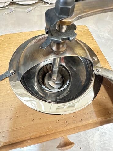 qəfədan: Qəhvədan, Fransa — 9