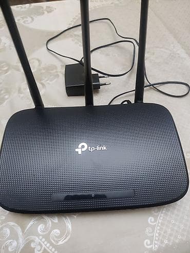 modem router: TP-Link TL-WR940N (EU) v6.1 – 450Mbps Wireless N router — 1