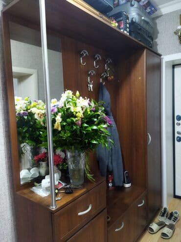 dehliz dolabl: 4 qapılı Düz dolab, Dəhliz dolabı — 1