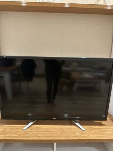 Televizor JVC LED ekran 32"