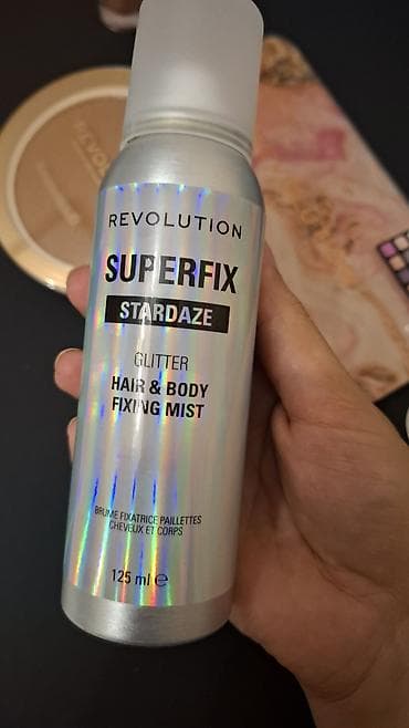 Məhsul: Revolution Superfix Stardaze – Glitter Hair & Body Fixing