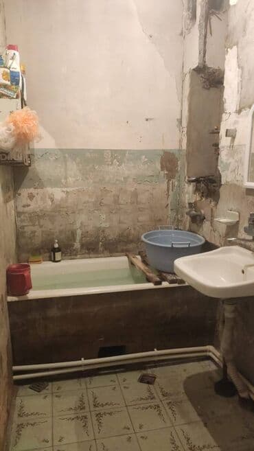 saracli 9 mkr: Bakı, 3 otaqlı, Köhnə tikili, m. Həzi Aslanov, 85 kv. m — 7