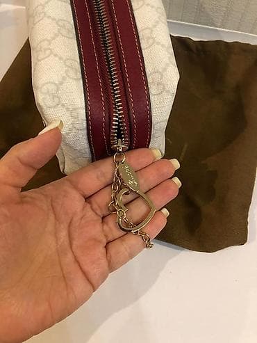 koja yubkalar: Gucci kosmetik çantası yeni - Rəng: açıq bej GG monoqram naxışlı — 4