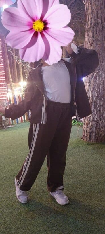 Uşaq idman dəsti - 2 hissədən ibarət: fermuarlı kapüşonlu jaket və