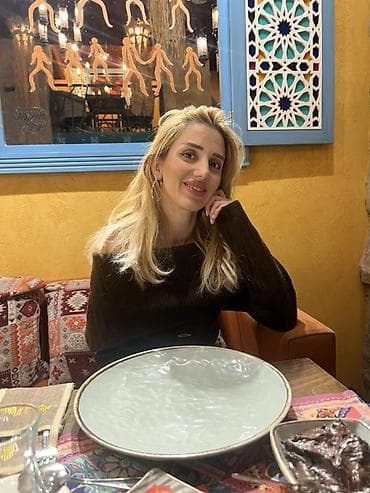 tek kravat islenmis: Комод, Стол и стулья, ТВ подставка — 7