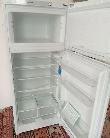 xaladenik matoru: İşlənmiş 2 qapılı Indesit Soyuducu Satılır, rəng - Ağ, Dispenserli — 2