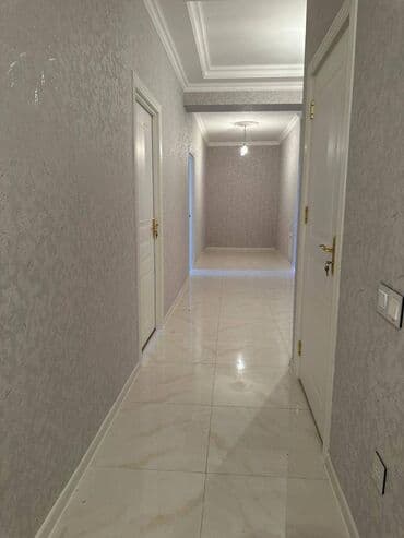 ilkin ödənişi 10000 olan evlər: 3 otaqlı, Yeni tikili, 134 kv. m — 18