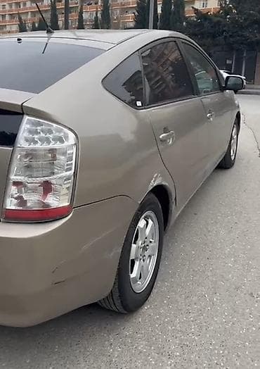 el krediti ile avtomobiller: Toyota Prius: 1.5 l | 2008 il Hetçbek — 1
